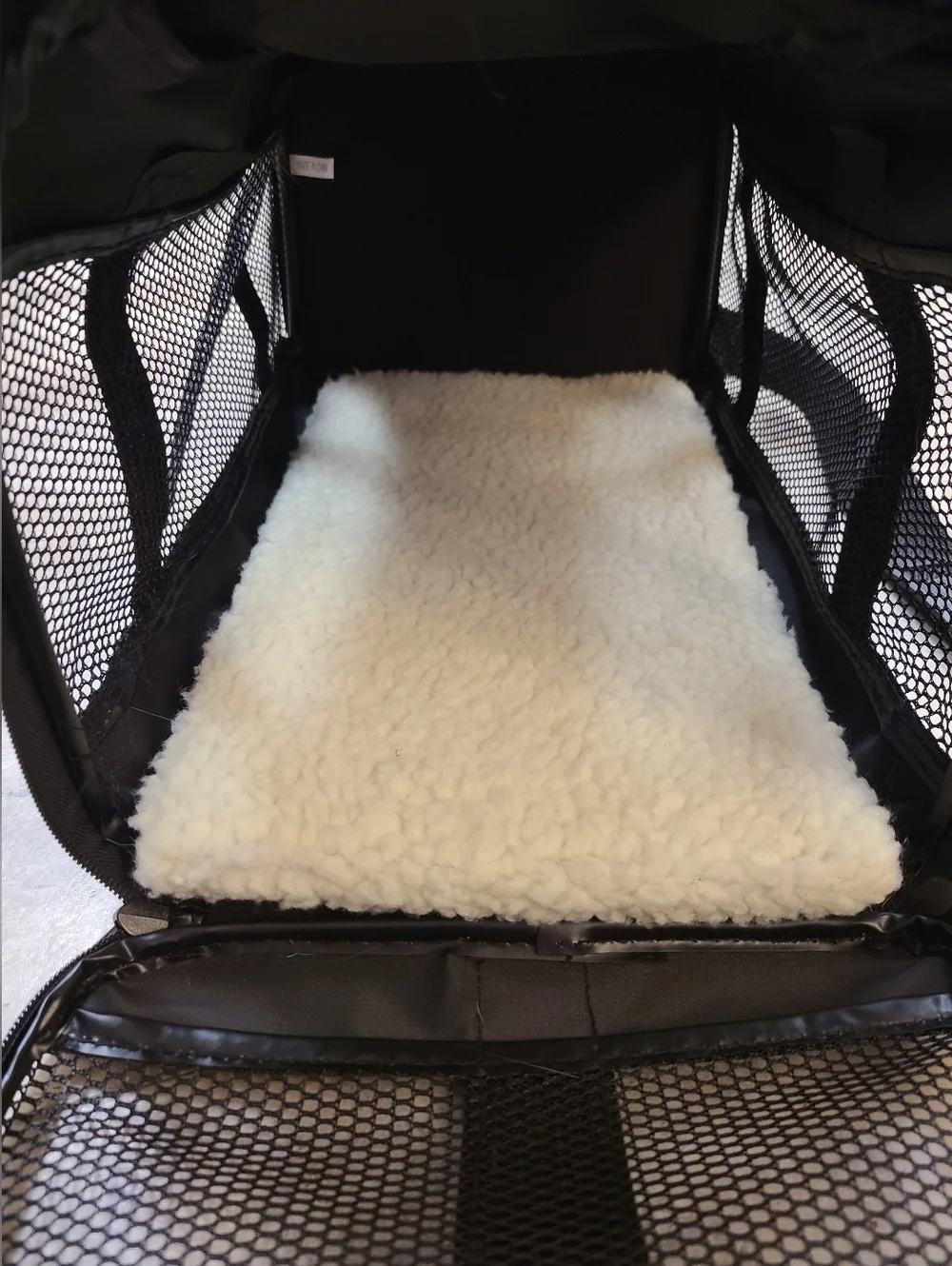 Pet Carrier Soft Sided Mesh Black Duffel Bag Style Side & Top Entrances Washable